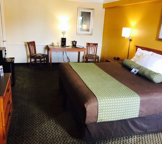 Baymont by Wyndham San Antonio Near South Texas Medical Ctr