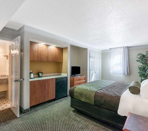 Baymont by Wyndham San Antonio Near South Texas Medical Ctr