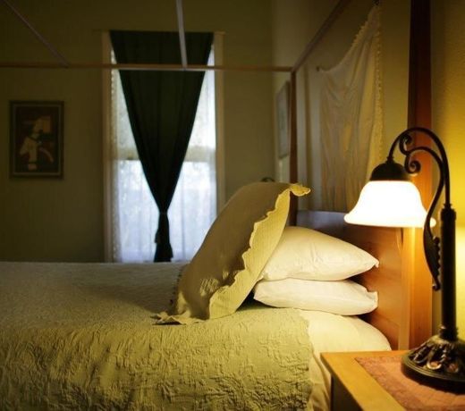 A Yellow Rose Bed and breakfast
