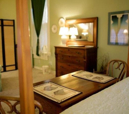 A Yellow Rose Bed and breakfast