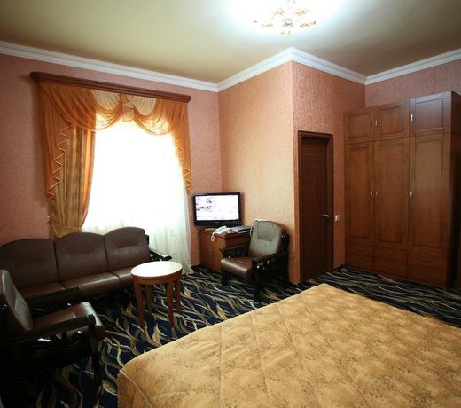 Nairi Hotel