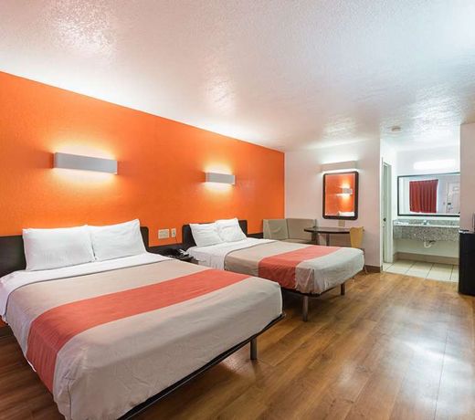 Motel 6-San Antonio, TX - Fiesta Trails