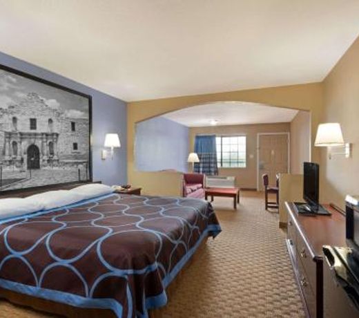 Super 8 by Wyndham San Antonio/Riverwalk Area