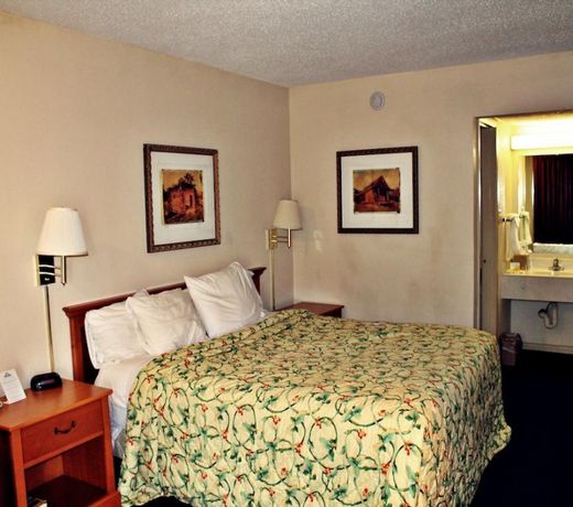 Knights Inn San Antonio near AT&T Center