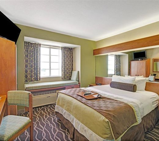Microtel Inn & Suites by Wyndham San Antonio Downtown NorthE
