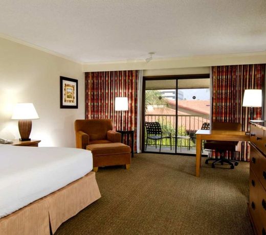 DoubleTree by Hilton Ontario Airport