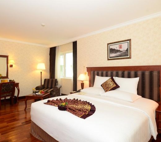 Rex Hotel