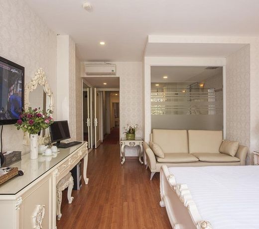 Golden Star Hotel