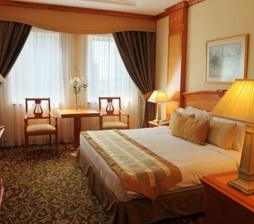 Carlton Palace Hotel