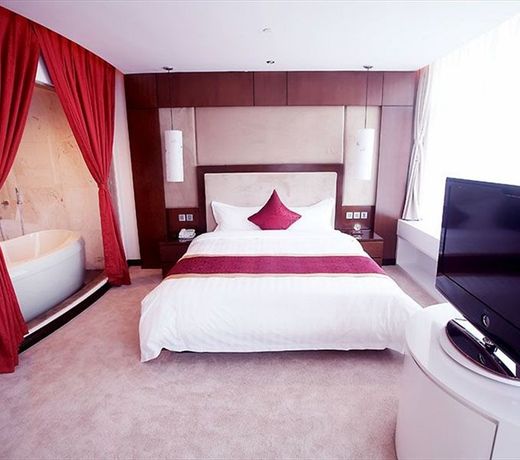 The Hanoi Club Hotel & Residences