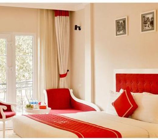 Calypso Premier Hotel