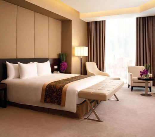 Crowne Plaza West Hanoi Residences