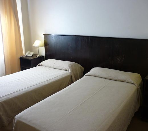 Hotel Puerta del Sol