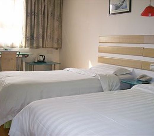 V8 Ziyuangang Hotel