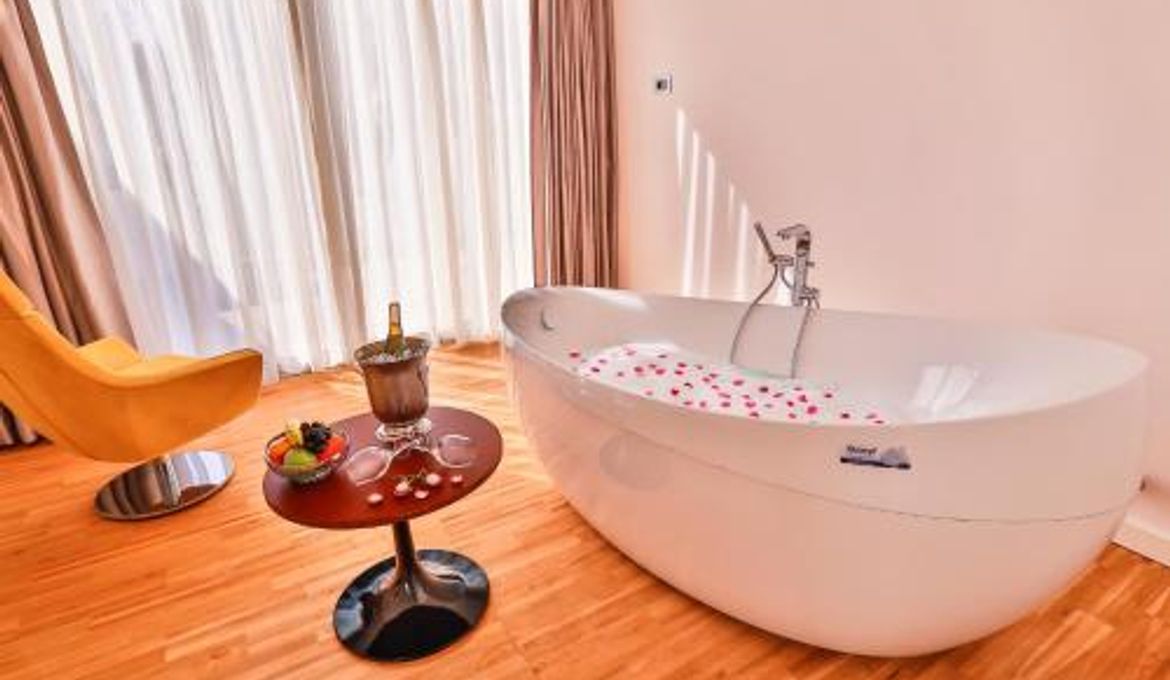Business Life Boutique Hotel & Spa