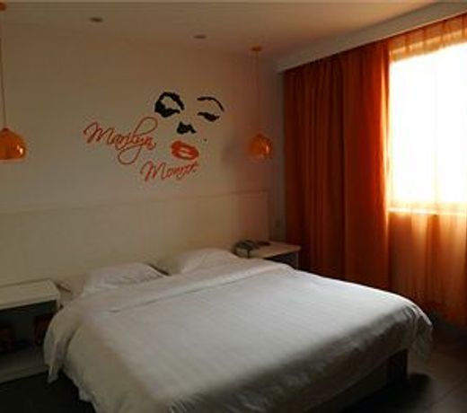 V8 Hotel Xi Lang Branch