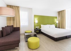 Holiday Inn Express - Cartagena Bocagrande, an IHG Hotel фото 3, г. Картахена, 