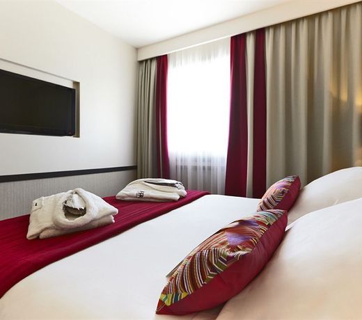 Hôtel Paris Neuilly
