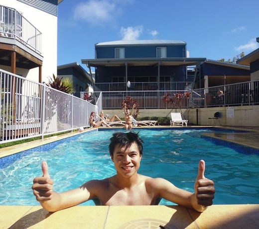 Emu's Beach Resort