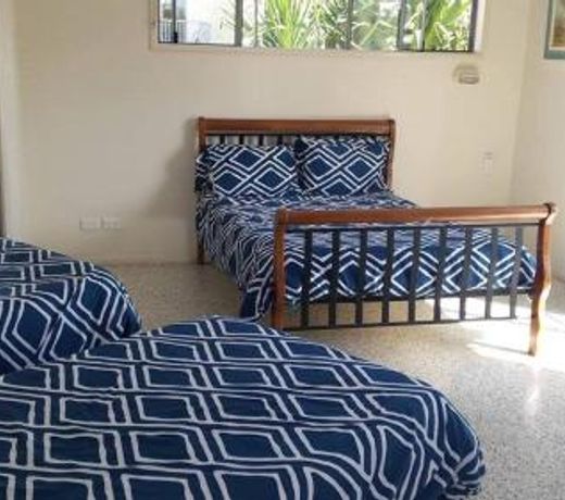 Emu's Beach Resort