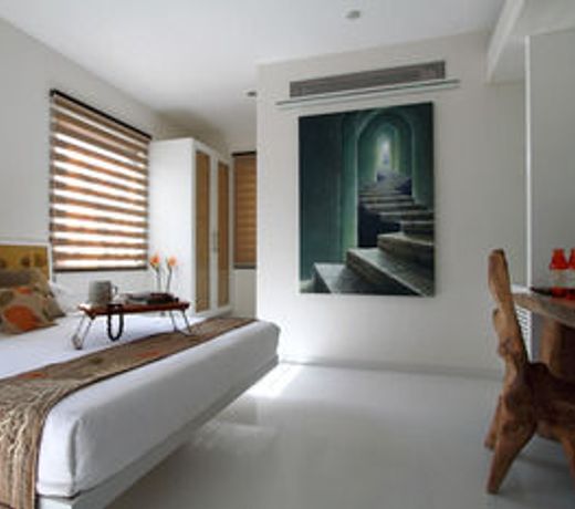 Le Sutra Hotel