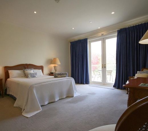SANCTUARY LODGE