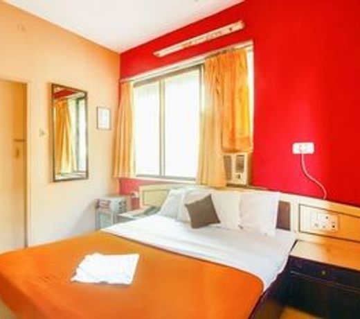 Hotel Red Palm