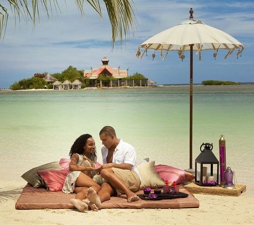 Sandals Royal Caribbean All Inclusive Resort & Private Island - Couples Only