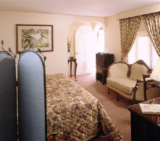 Casa Bonita Hotel & Luxury Residence