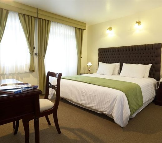Casa Bonita Hotel & Luxury Residence