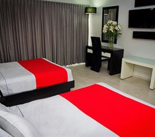 Hotel Portonovo Plaza Expo