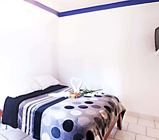 Hotel Allende Morelia by DOT Light