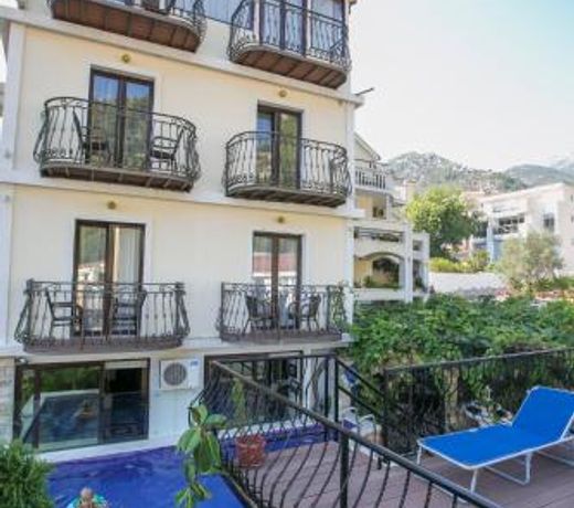 Saki Apartments