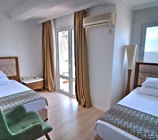 Hotel AdroviÄ