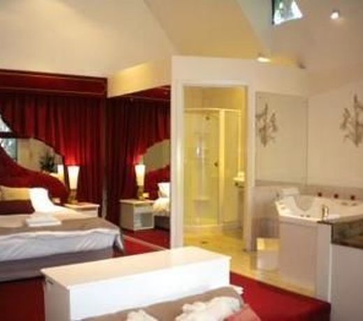 Tamborine Luxury Chalets