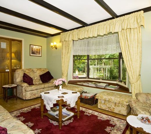 Curtis Falls Mountain Spa Retreat