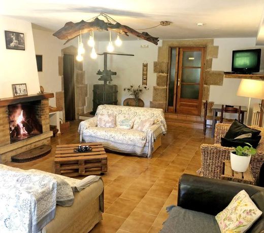 Casa rural Can Miquel - en pleno bosque y cerca de la PLAYA - increíbles rutas BTT
