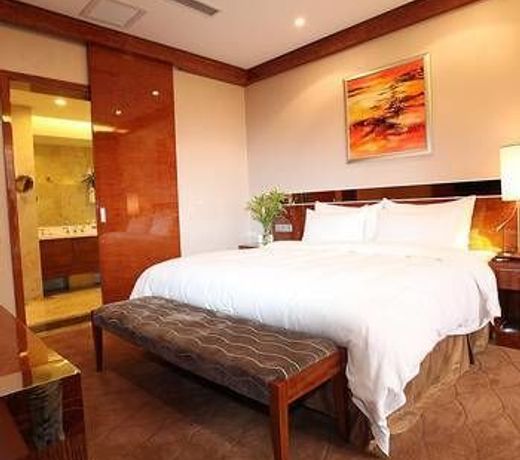 Baishun International Hotel