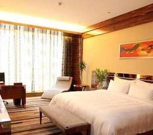 Baishun International Hotel
