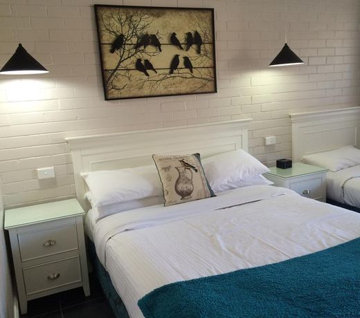 Country Leisure Motor Inn