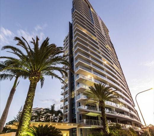 Artique Surfers Paradise - Official