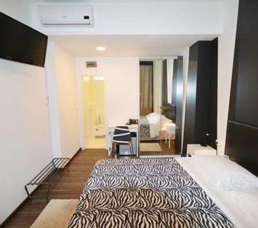 Bed and Breakfast Four Rooms