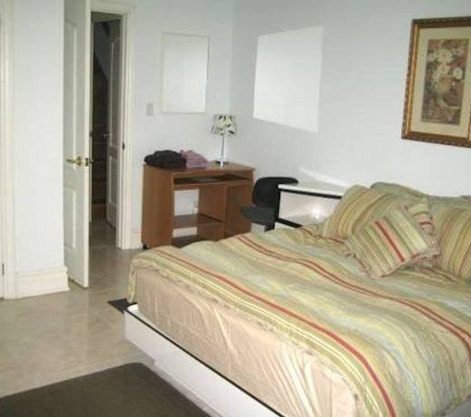 Clinton and Bloor B&B