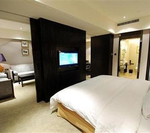 Sandalwood Hotel