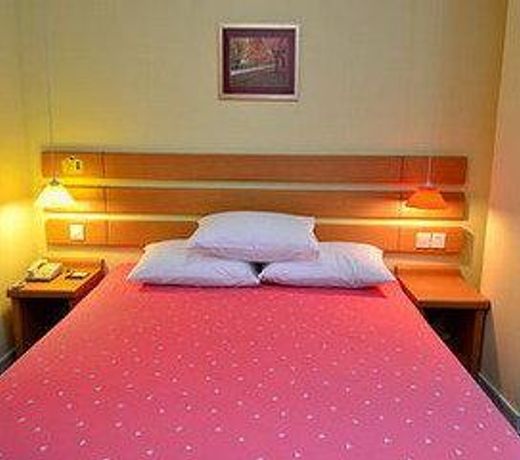 HOME INN XIAMEN WENYUAN ROAD WENZAO INN