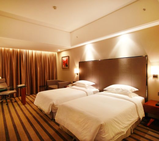 Days Hotel Huanan