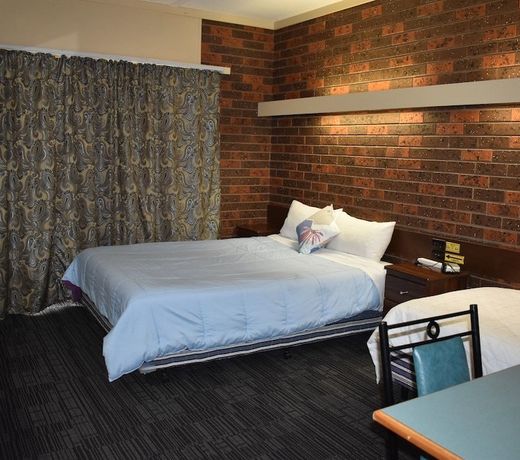 Riviana Motel