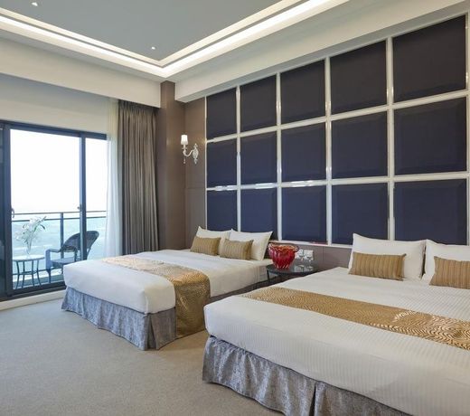 Renyi Lake Hotel