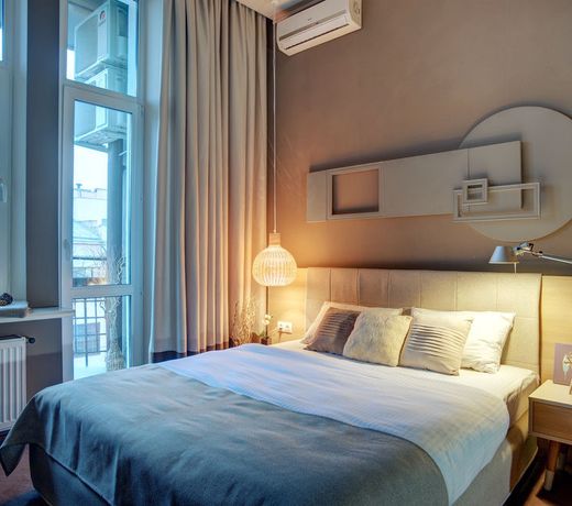 Poet Art Hotel