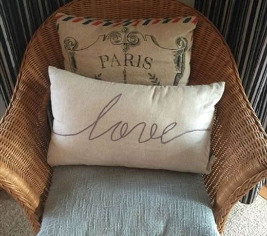 Green Gables B&B Anne loves Paris